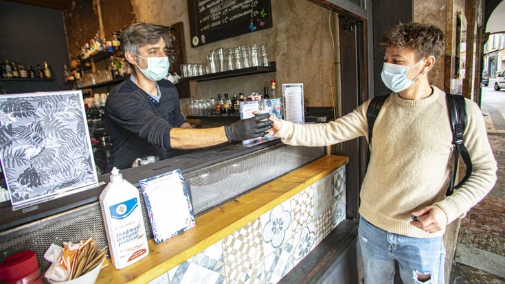 L'Alto Adige riapre. Kompatscher: "Ingiustificato restare chiusi: presto riapriremo anche i confini"