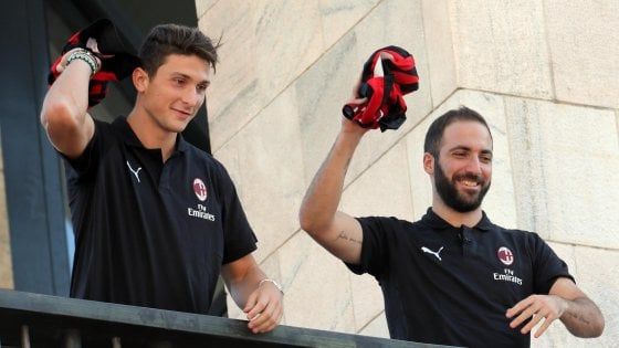 Tra sogni di mercato e debutti in grande stile, Milano sfida Madrid