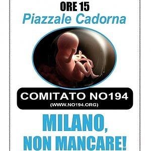Caserta, studenti obbligati a manifestare contro l'aborto in nome di Madre Teresa