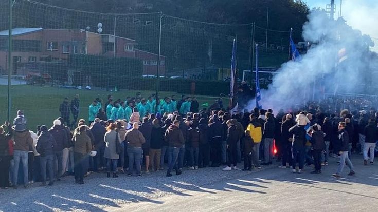 Sampdoria, la carica dei tifosi a Bogliasco. Sottil: “Vinciamo per loro”