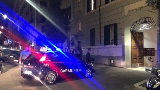 Roma, tragedia in via Albalonga: uccide la moglie e minaccia il suicidio. "Non volevo più vederla soffrire"