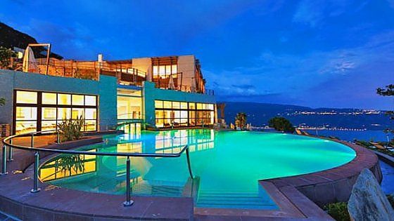 Booking sfida Federalberghi: "Gli hotel sono dalla nostra parte" 
