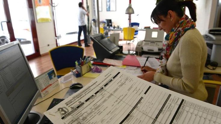 Chi guadagna di più e chi sta sotto i 20mila euro: tutti i redditi dei bolognesi