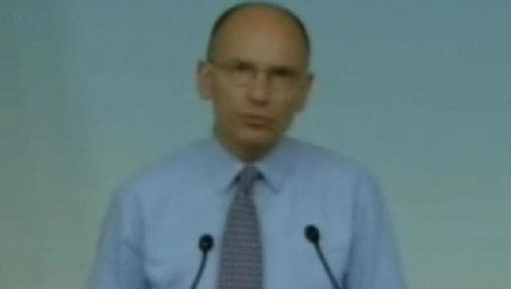 Letta: "Segnale per riduzione costi e privilegi"
