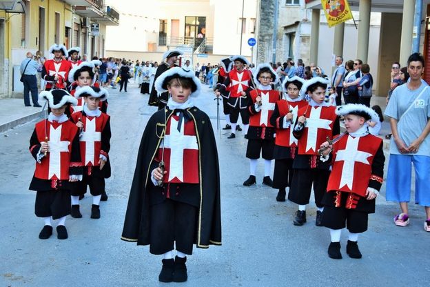 Bitonto, il corteo storico rievoca la battaglia del 1734