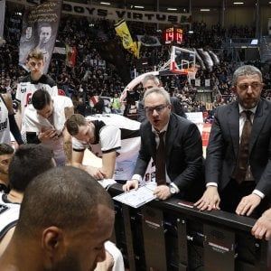 Basket, Europe Cup: Varese e Sassari alla Top 16. Champions: ko indolore per la Virtus Bologna