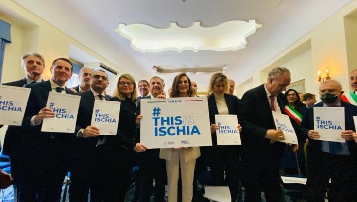 Ischia, la ministra Santanché: “Raccontiamo al mondo che l’isola riparte”
