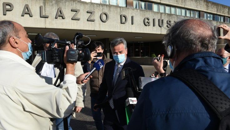 Corruzione, arrestato il sindaco di Foggia Franco Landella (Lega). Sotto inchiesta anche la moglie