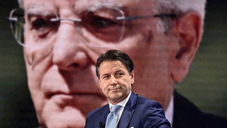 Quirinale, Conte: "Io parlo con tutti, con Salvini canale diretto". Ma il M5S resta spaccato