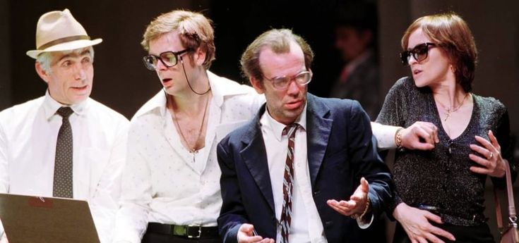 Il Leone Christoph Marthaler: "Voglio cambiare il mondo per questo faccio teatro"