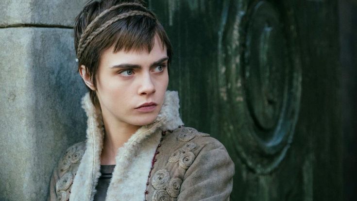 Cara Delevingne: “Sposarsi tra donne è la nuova normalità” 