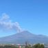 Etna, chiuso un settore aereo per la cenere vulcanica: arrivi limitati a 10 ogni ora