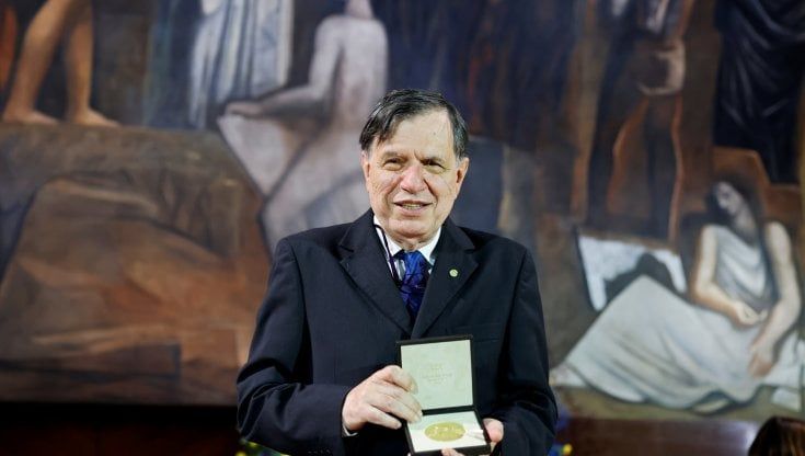 Giorgio Parisi riceve il premio Nobel a Roma: "Sono un fisico fortunato"