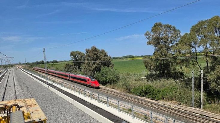 Treni cancellati e modifiche sulla linea Adriatica: in Puglia settimana difficile per i pendolari