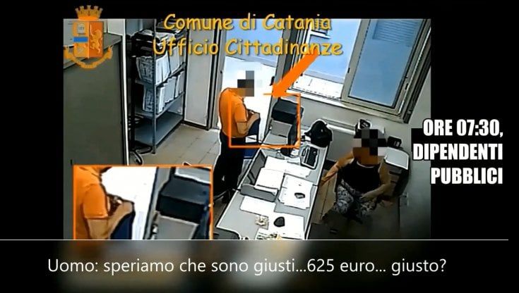 Catania, compravendita della cittadinanza per i brasiliani: 12 arresti
