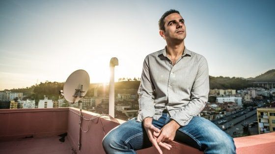 Napoli teatro festival, oggi nel cortile di Palazzo Reale  "I bambin idella notte"