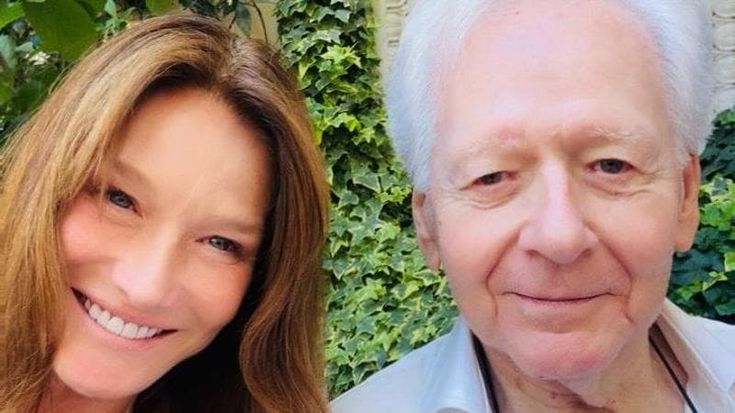“Ciao Torino, ti voglio bene”, il saluto di Carla Bruni dai luoghi della sua infanzia