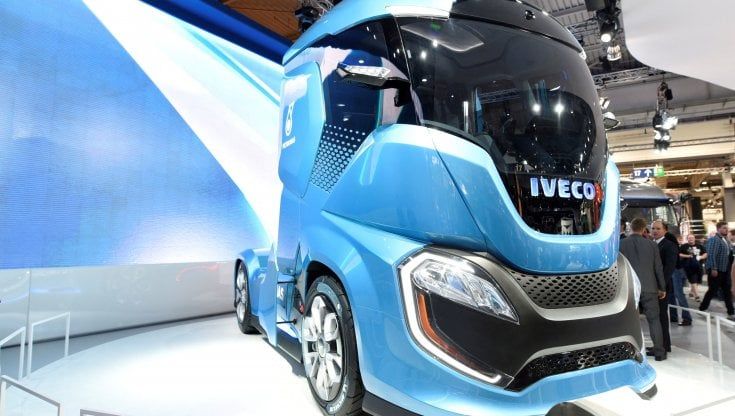 Iveco e Forvia, numeri convincenti ma guerra e lockdown invitano alla cautela
