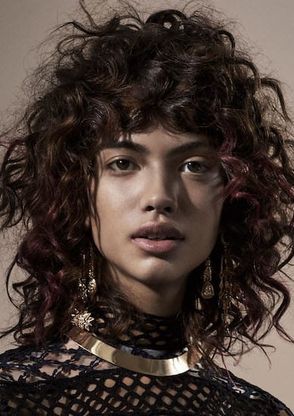 Trattamenti e accessori per capelli ricci