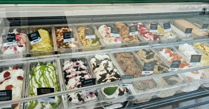 Basta bacio e panna, a Rimini il gelato dello chef è squacquerone mojito e guacamole