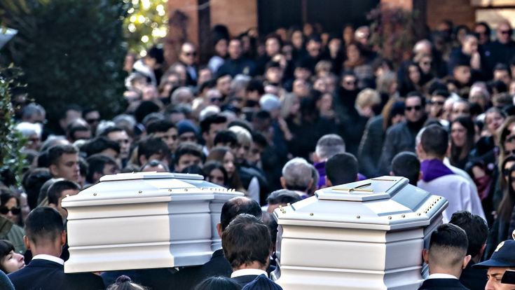 Quei tre ragazzi e le esistenze in bilico dei nostri figli