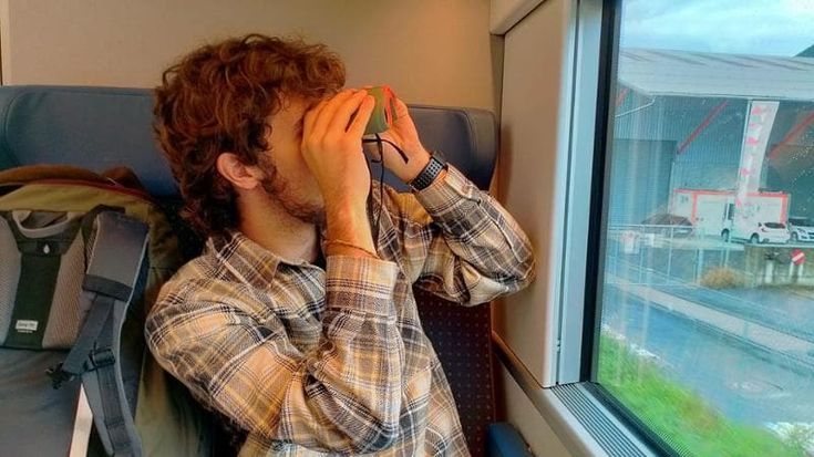 L’avventura di Enea ed Elia, 14mila chilometri con 148 treni: “Abbiamo viaggiato per due mesi con 50 euro”