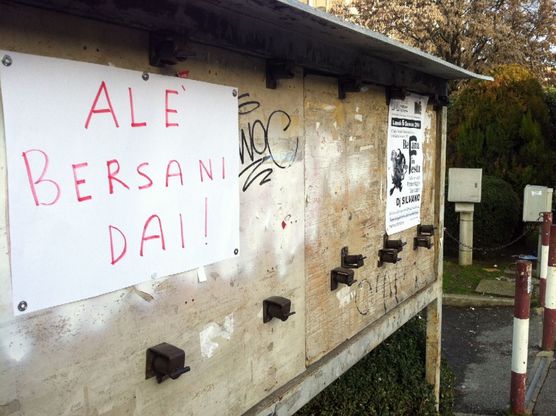 I bolognesi tifano per Pier Luigi:<br />"Al&eacute;, Bersani, dai!"