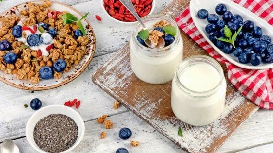 Super food, gli italiani ne mangiano più di tutti in Europa 