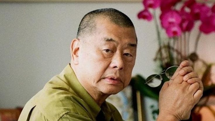 Hong Kong, Jimmy Lai non presenterà ricorso per la condanna a venti anni di carcere