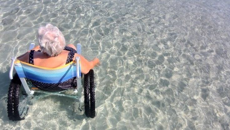 Salento, il lido per disabili voluto dal poliziotto morto di Sla raddoppia: dopo Melendugno apre a Gallipoli. E la sua vita diventa una fiaba