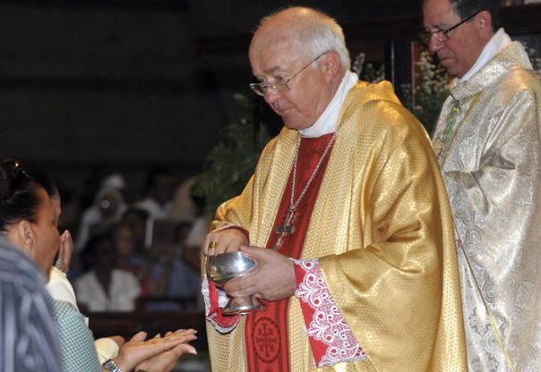 Pedofilia, storico arresto in Vaticano: in manette l'ex arcivescovo <span itemprop="articleBody">Jozef Wesolowsky</span>