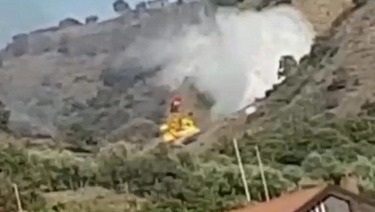 Canadair precipitato sull'Etna, l'eroe e il temerario: chi sono i due piloti morti nell'incidente. Ritrovati resti umani e la scatola nera