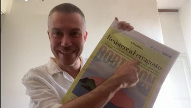 Saverio Raimondo: "Resistete al Ferragosto, sventolandovi con Robinson"