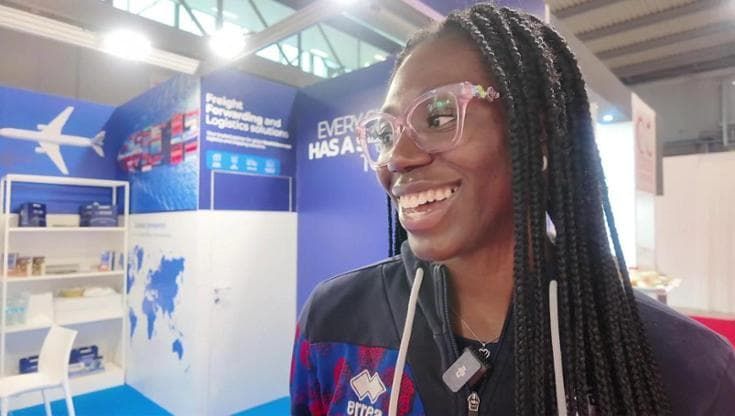 La pallavolista Linda Nwakalor: "Sono un'atleta ma non rinuncio ad amatriciana e coca cola"