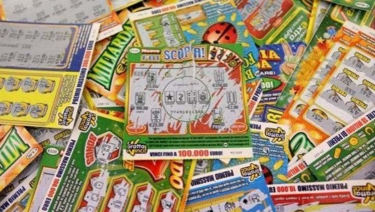  Vince 50mila euro al "Gratta e Vinci" ma gli rubano il biglietto