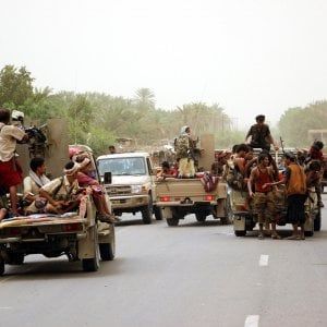 Yemen, i sauditi conquistano l'aeroporto di Hodeida
