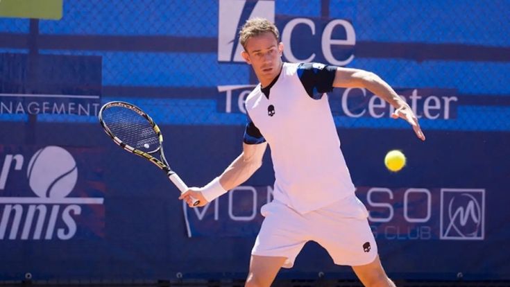 Volandri piega il re del tennis