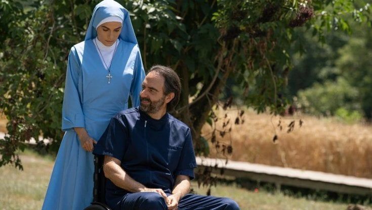 Valeria Solarino diventa suora nel film di Walter Veltroni: "Dedicarsi all'altro è la vera battaglia"