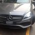 Parcheggio selvaggio a Milano, Mercedes targata Monaco nel posto disabili: 