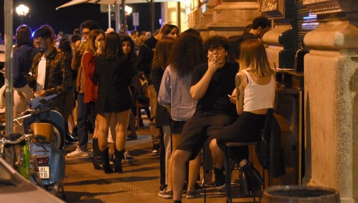 Steward, divieti e spettacoli, il patto di Firenze sulle misure per una movida sostenibile