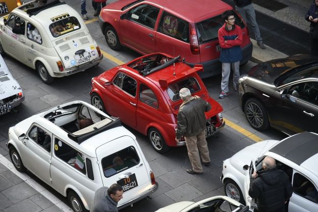 Le 500 invadono il centro di Torino