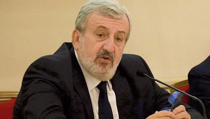 Pd, Michele Emiliano difende la scelta del suo braccio destro Claudio Stefanazzi: "È uno dei migliori Prodi boys"