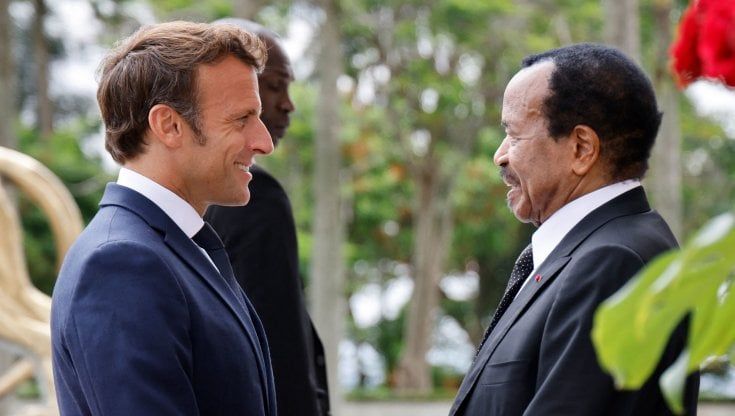 Macron in Africa, tra sfida alla Russia e minaccia jihadista