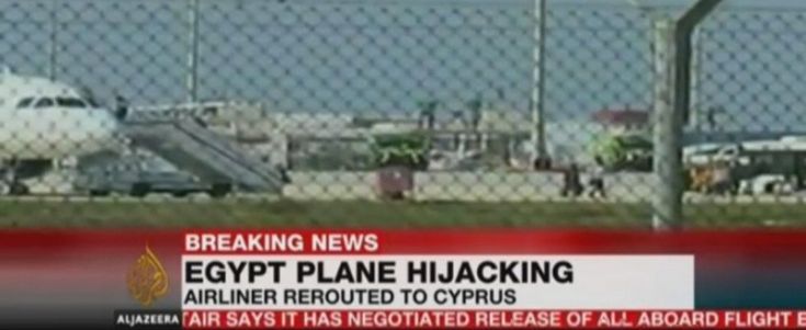 Aereo Egypt Air dirottato su Cipro. Liberati ostaggi e arrestato attentatore