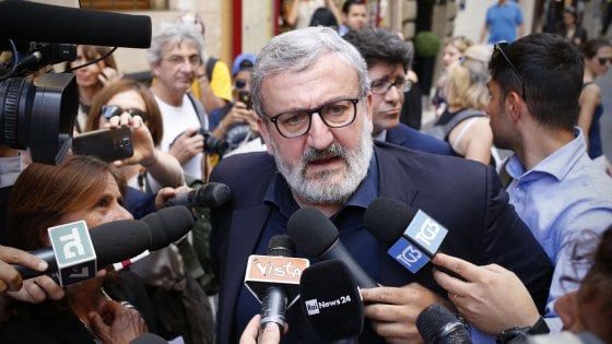 Vaccini, il governatore Michele Emiliano: "Assisteremo i pugliesi nei ricorsi contro l'obbligo"