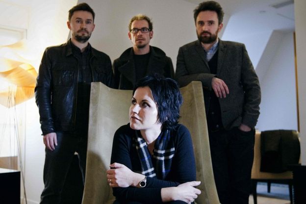 Addio a Dolores O'Riordan, voce dei Cranberries dal 1990