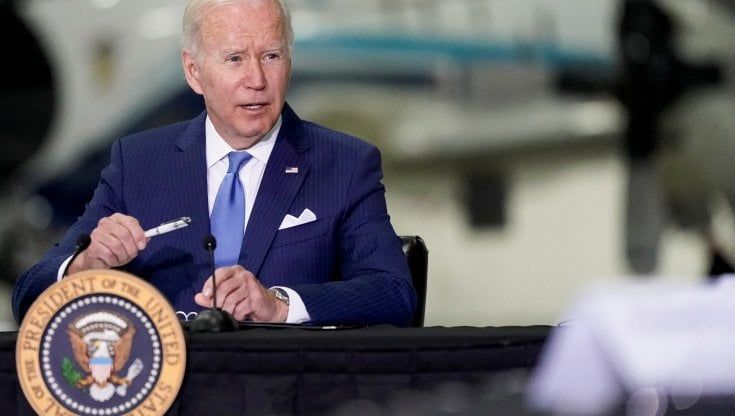 Latte in polvere introvabile negli Usa. Biden: ponte aereo per le importazioni