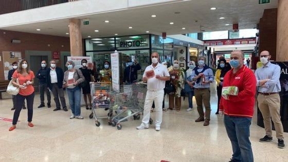 Spesa sospesa, a Parma raccolti 5.926 kg di prodotti nei negozi Conad 