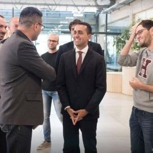 M5s, Di Maio: "Noi unico argine agli estremismi in Ue. E per me niente codice di comportamento con penali" 