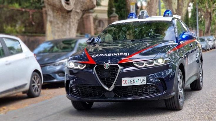 L’Alfa Romeo Tonale mette la divisa dei Carabinieri